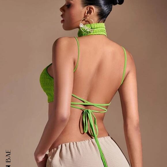 Green High Neck Lace Up Crop Top - Picture 2 of 9